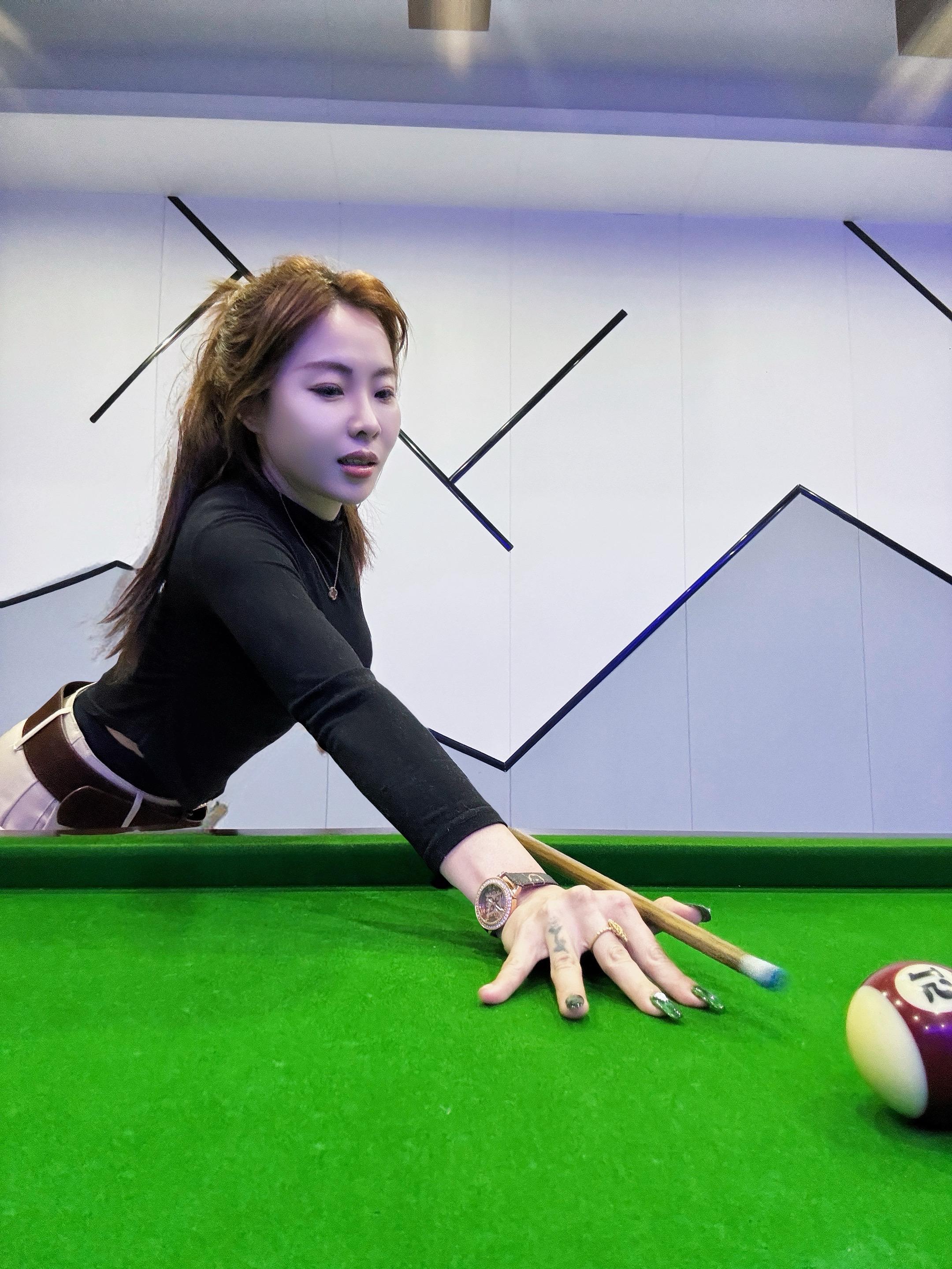 Billiards baby https://v.douyin.com/ey0zsOW7Lcc/