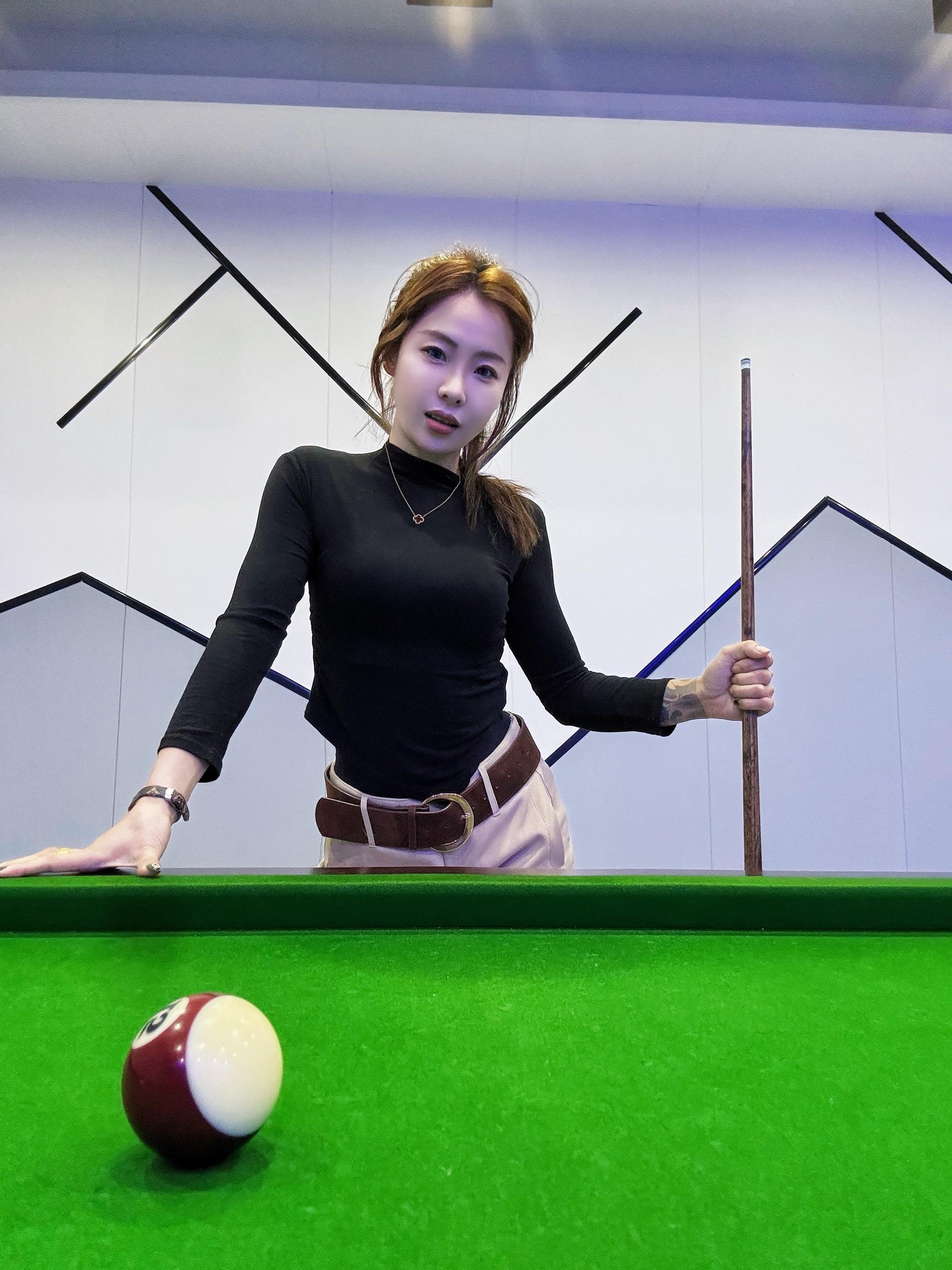 Billiards baby 2 https://v.douyin.com/ey0zsOW7Lcc/